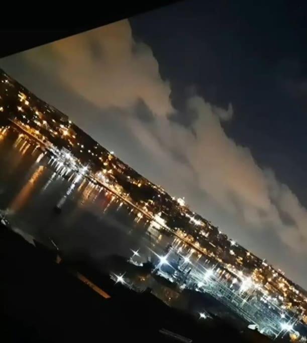 Deniz Manzarasi, Marti Sesleri Esliginde *